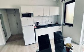 Pinny Apartment